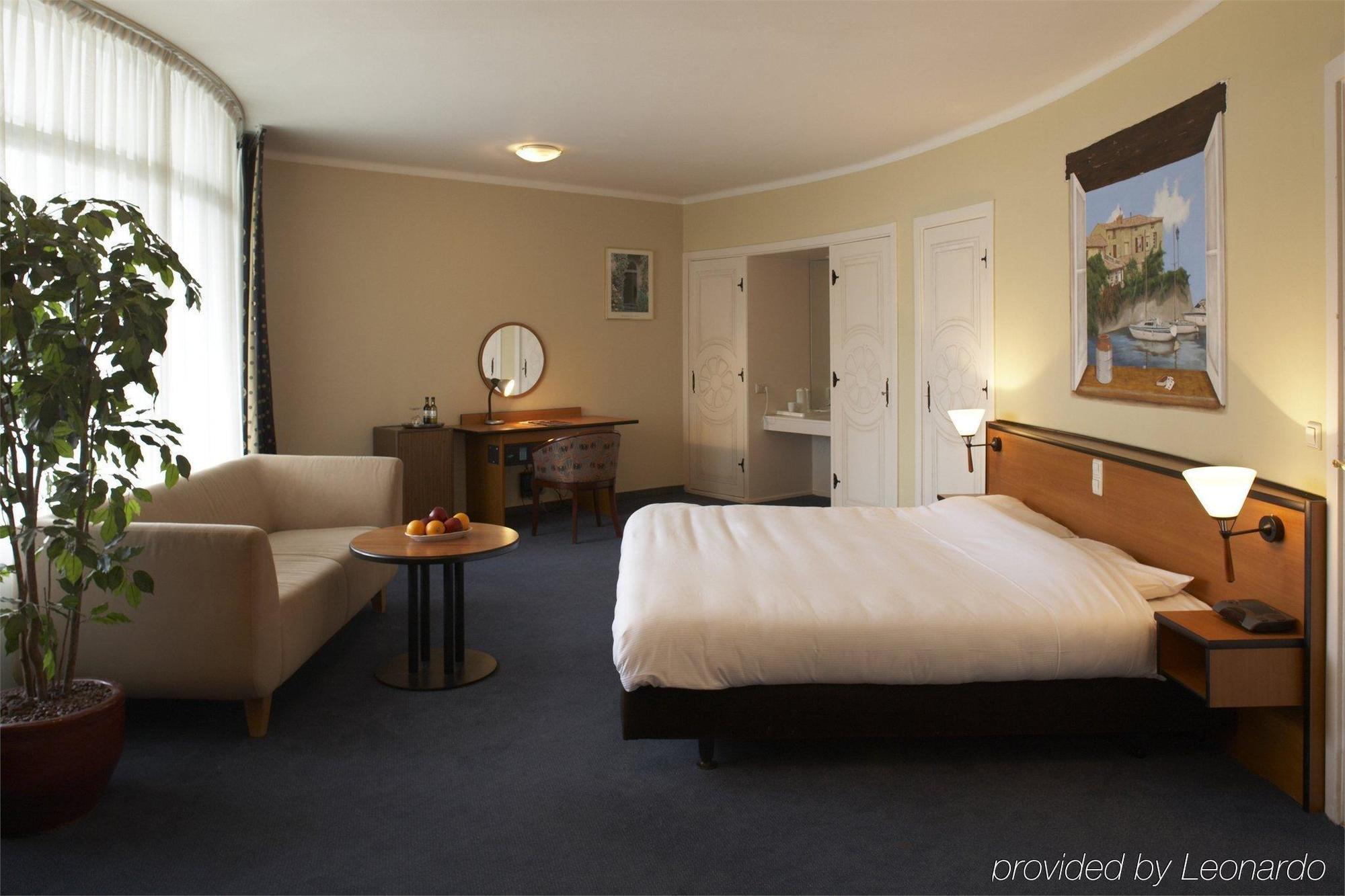 Gooiland Hotel Hilversum Bagian luar foto